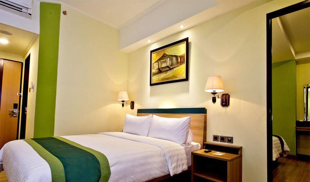 Green Batara Hotel Bandung Exterior photo